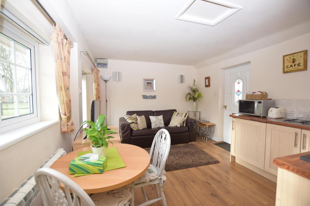 Little Rushbrook Cottages Tanworth 외부 사진